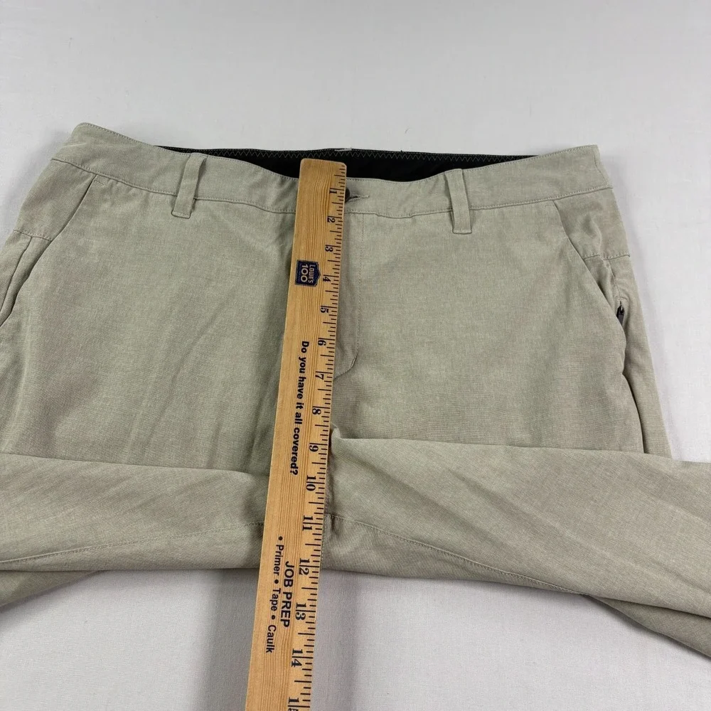 Vuori‎ Aim Pants Mens Size 32 Beige Chino Golf Tech Stretch Performance Casual